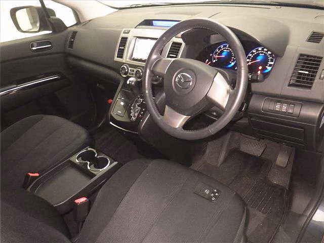 MAZDA MPV