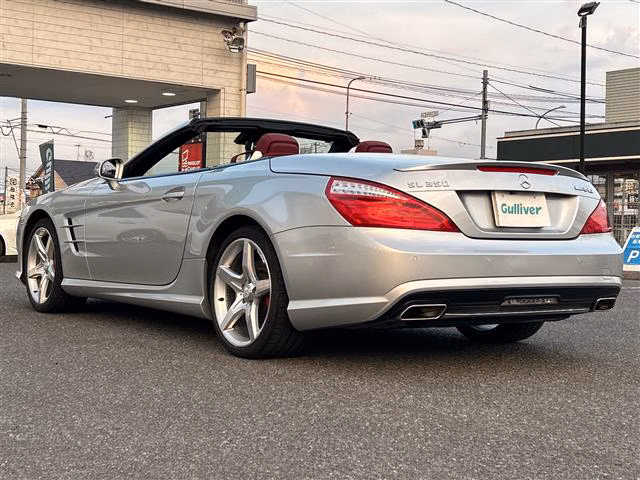 MERCEDES-BENZ SL-CLASS