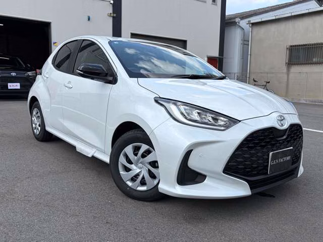 TOYOTA YARIS