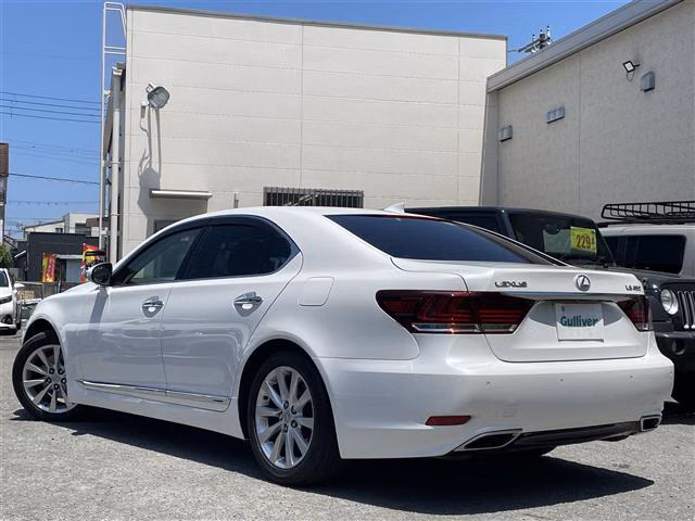 LEXUS LS460