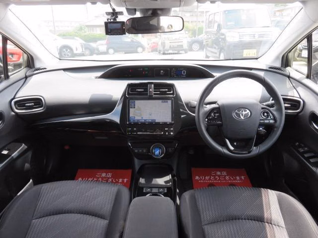 TOYOTA PRIUS PHV