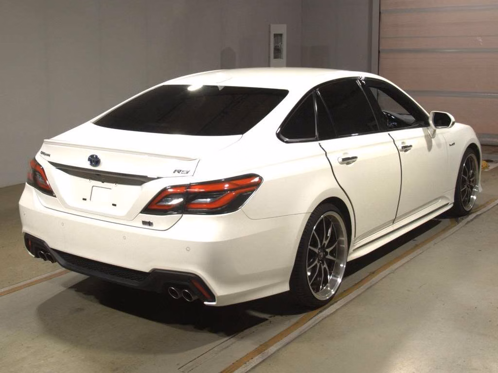 TOYOTA CROWN
