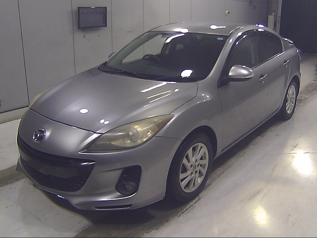 MAZDA AXELA