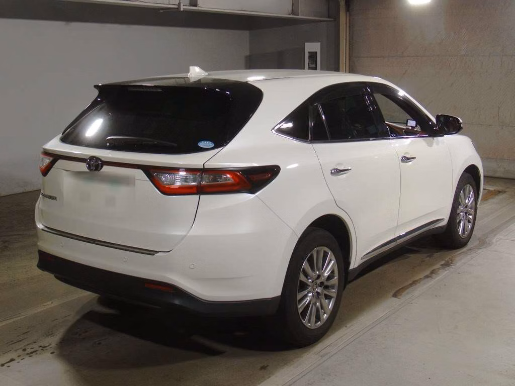 TOYOTA HARRIER