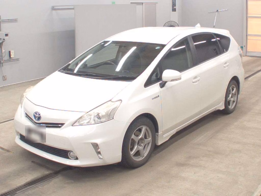 TOYOTA PRIUS ALPHA