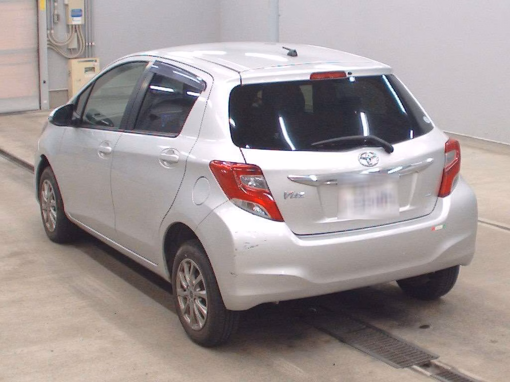 TOYOTA VITZ