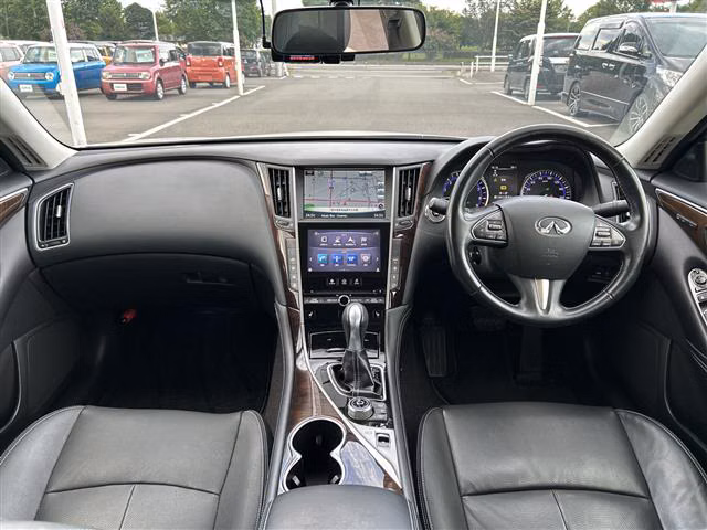 NISSAN SKYLINE