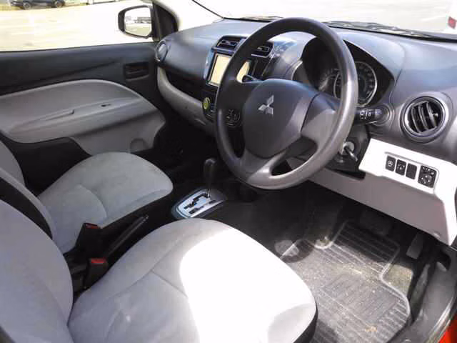 MITSUBISHI MIRAGE