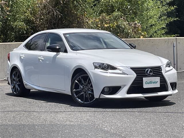 LEXUS IS300H