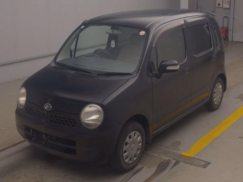 DAIHATSU MOVE LATTE