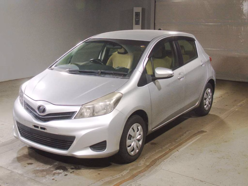 TOYOTA VITZ