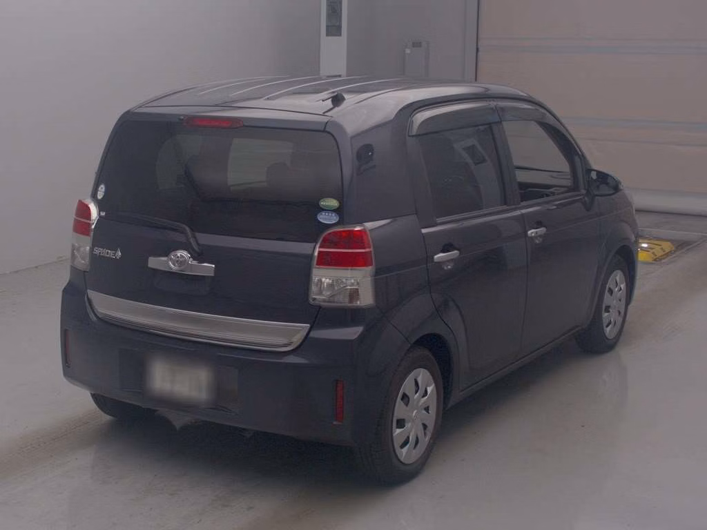 TOYOTA SPADE