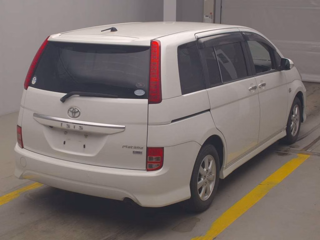 TOYOTA ISIS