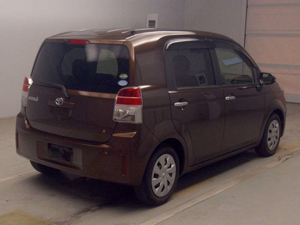 TOYOTA SPADE