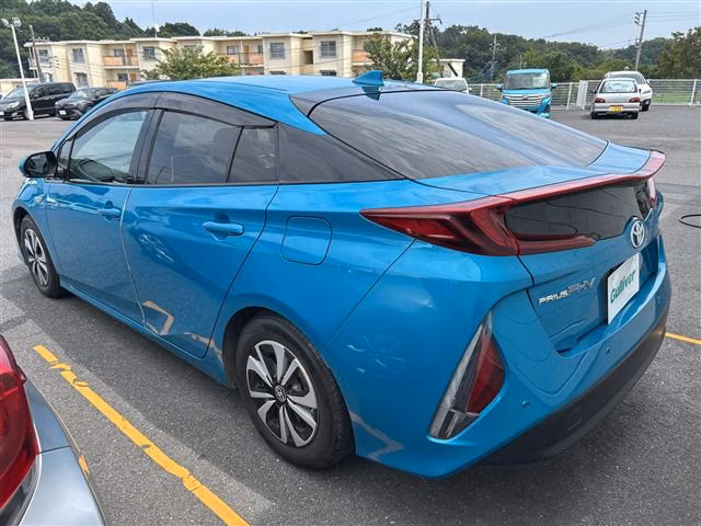 TOYOTA PRIUS PHV