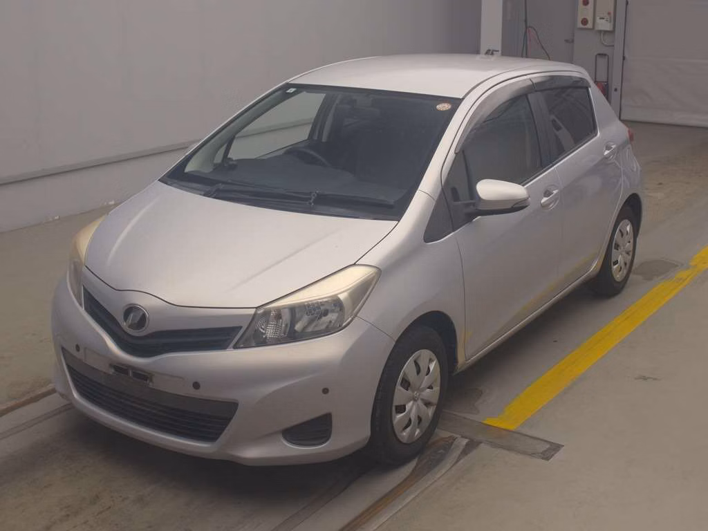 TOYOTA VITZ