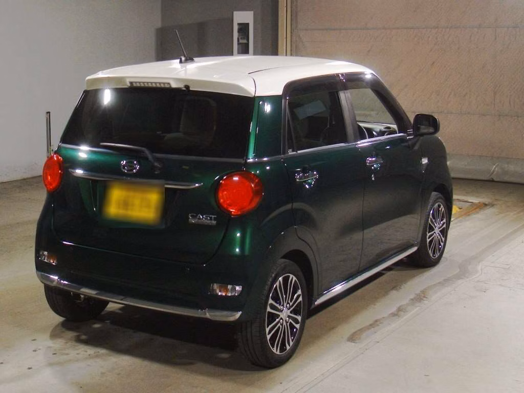 DAIHATSU CAST