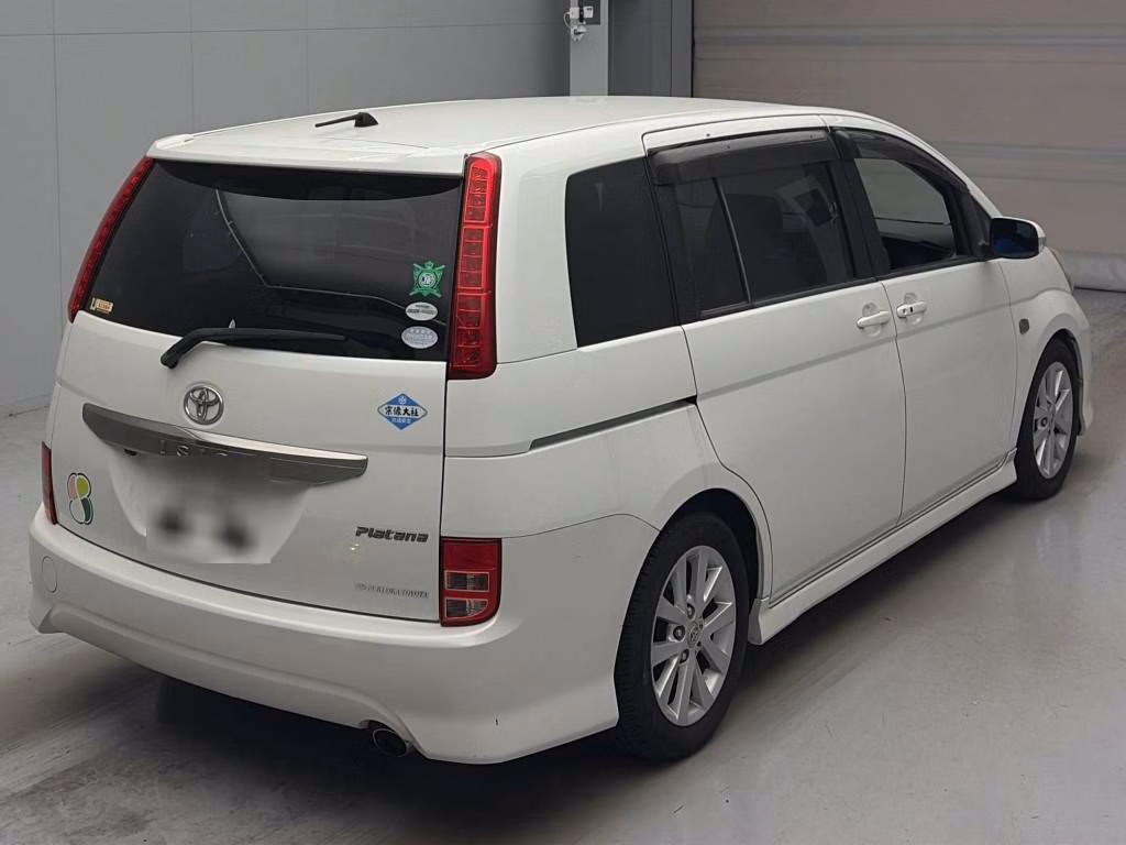 TOYOTA ISIS