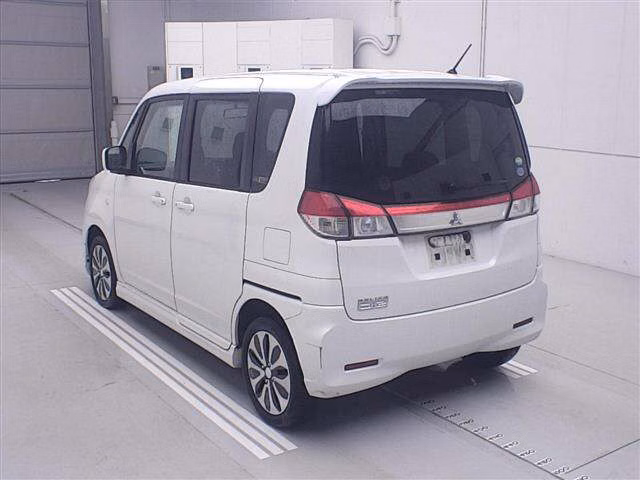 MITSUBISHI DELICA D:2