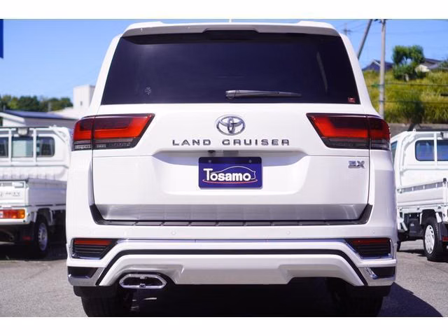 TOYOTA LAND CRUISER
