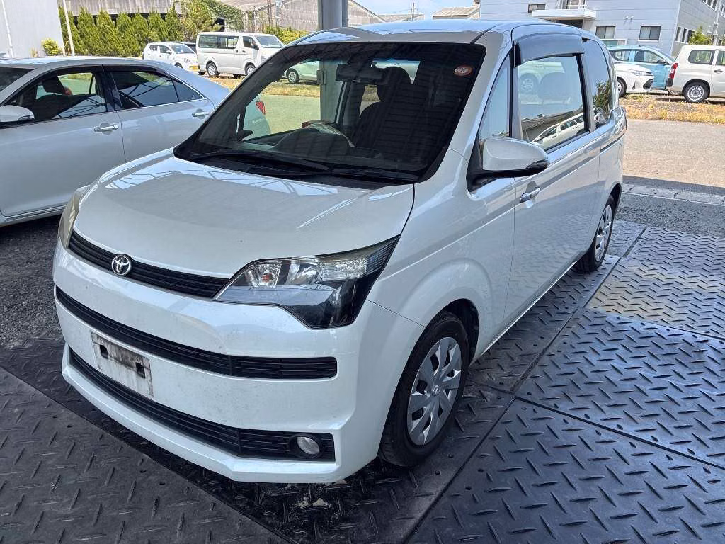 TOYOTA SPADE