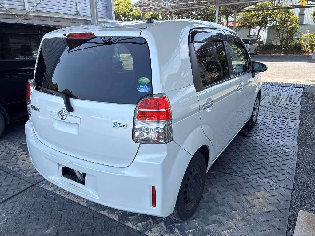 TOYOTA SPADE