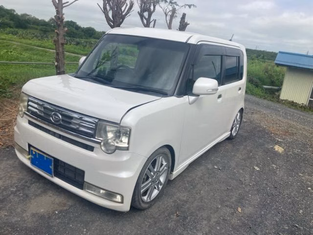 DAIHATSU MOVE CONTE