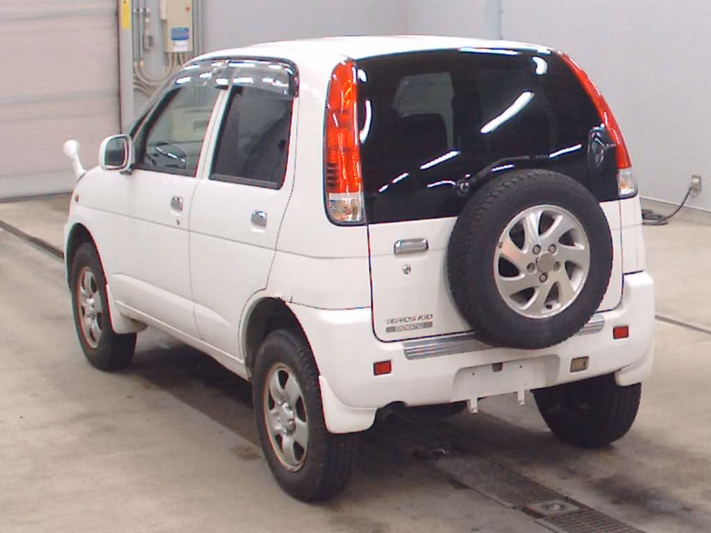 DAIHATSU TERIOS KID