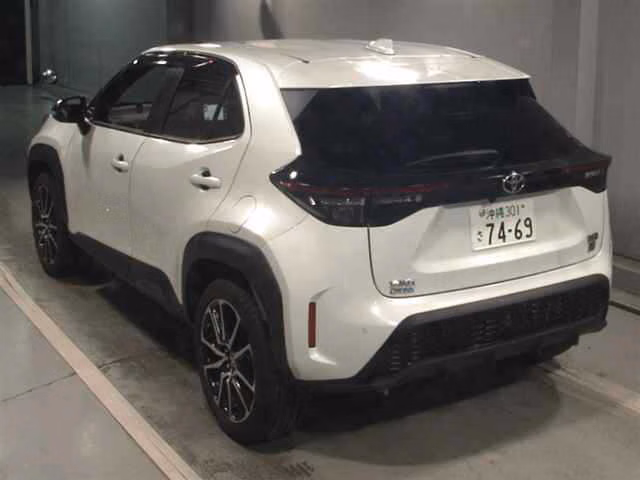 TOYOTA YARIS CROSS