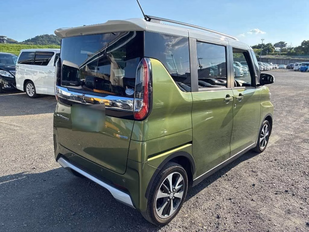 MITSUBISHI EK SPACE