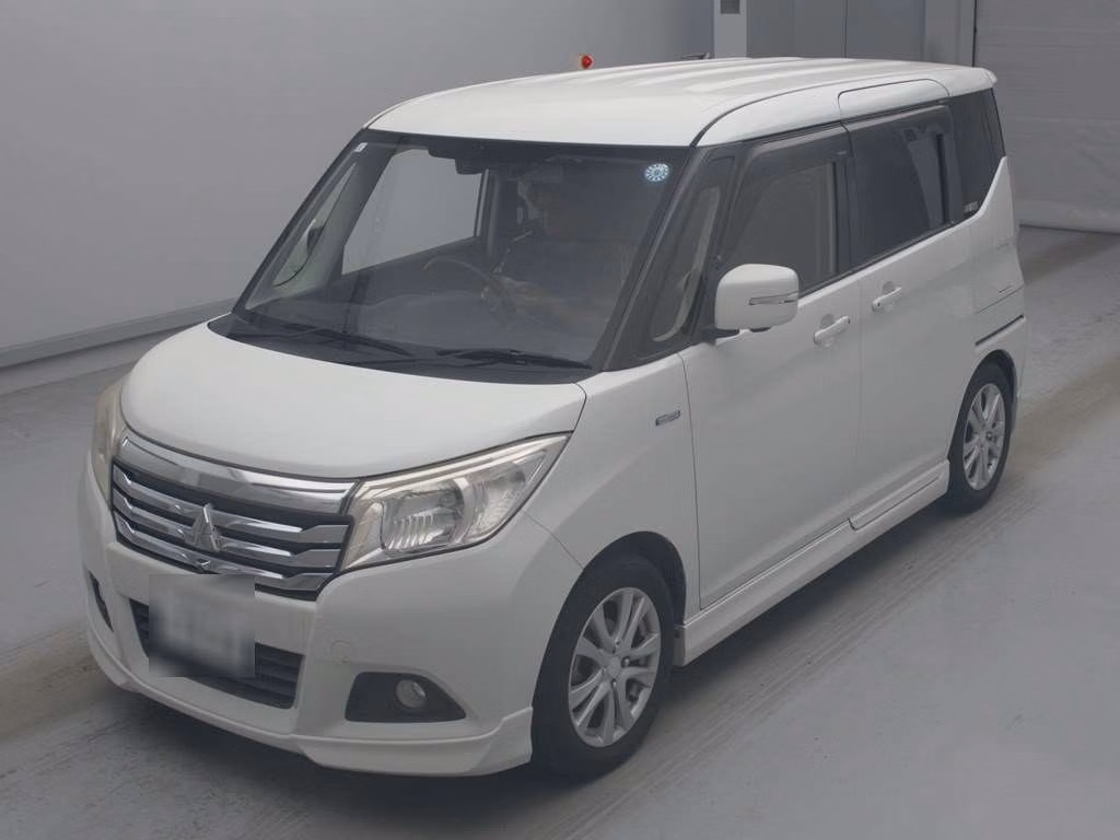 MITSUBISHI DELICA D:2