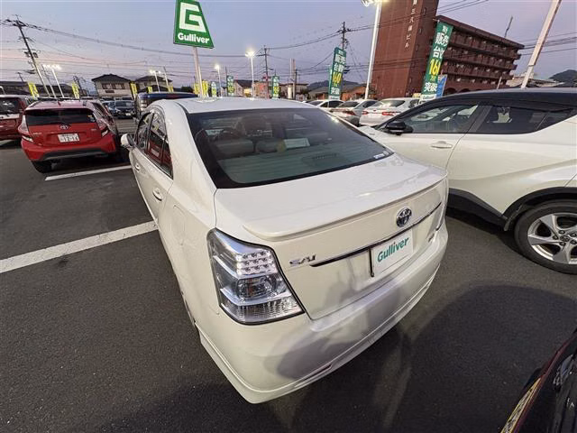 TOYOTA SAI