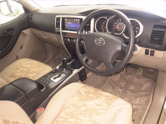 TOYOTA HILUX SURF