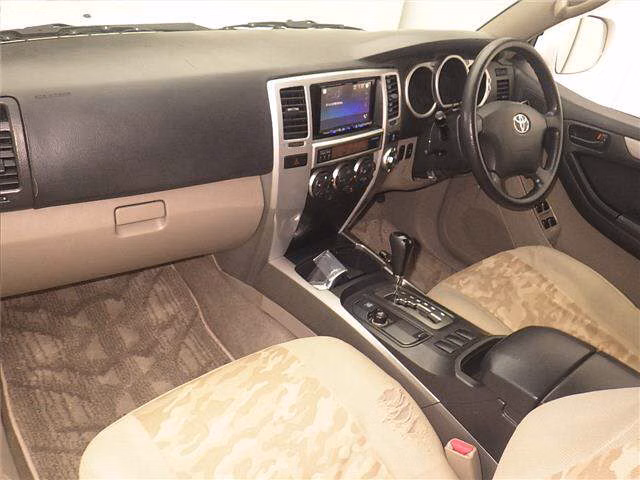 TOYOTA HILUX SURF