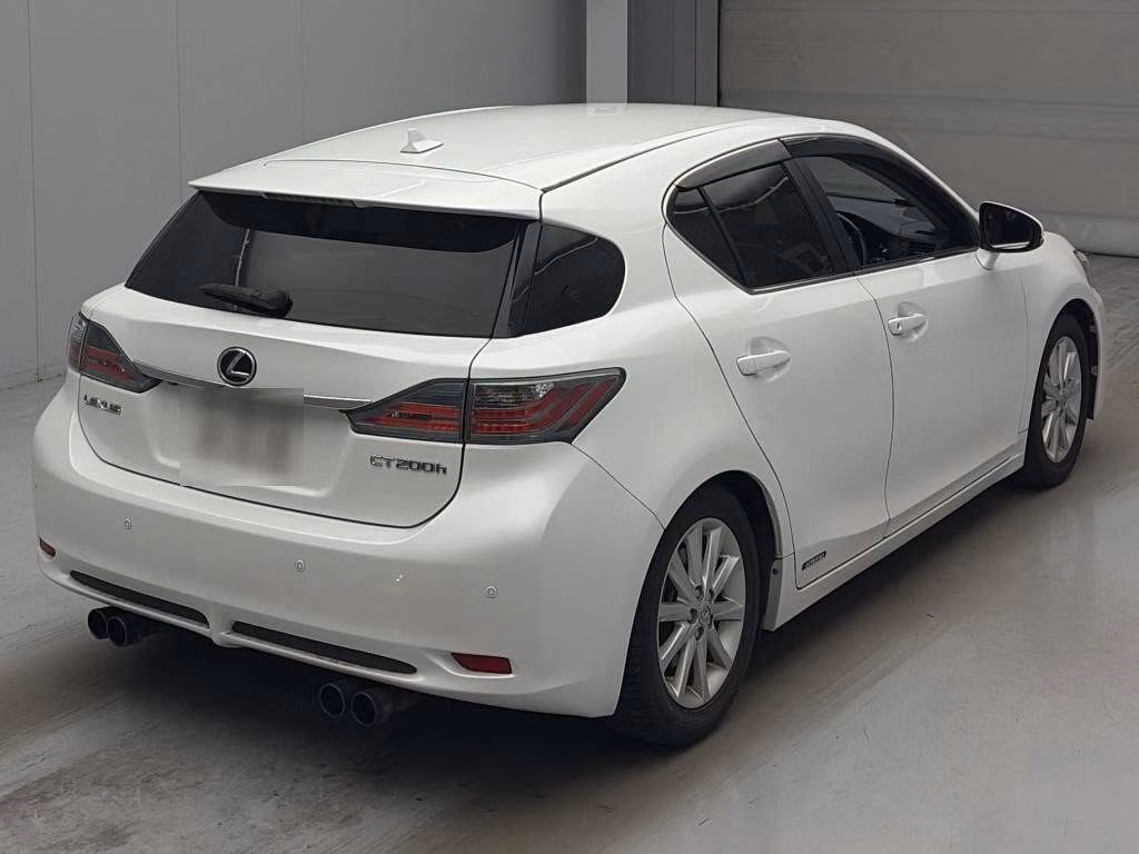 LEXUS CT200H