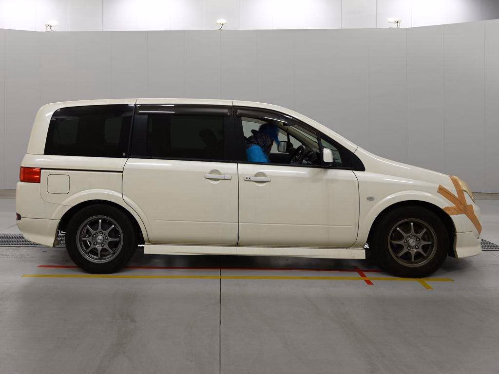 NISSAN LAFESTA