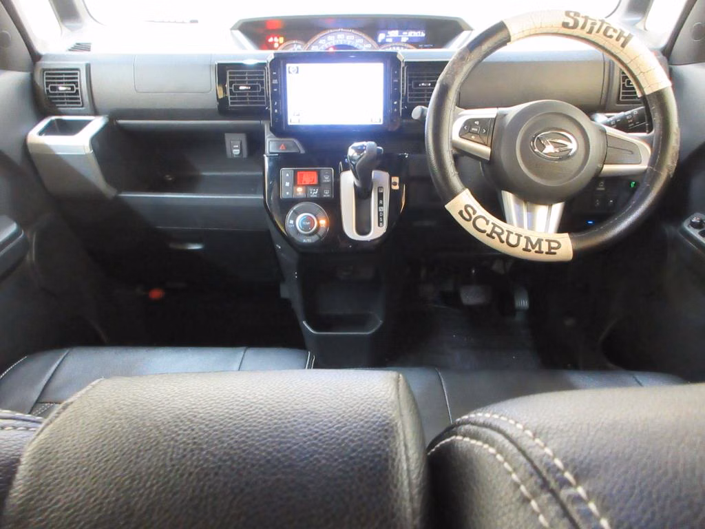 DAIHATSU WAKE