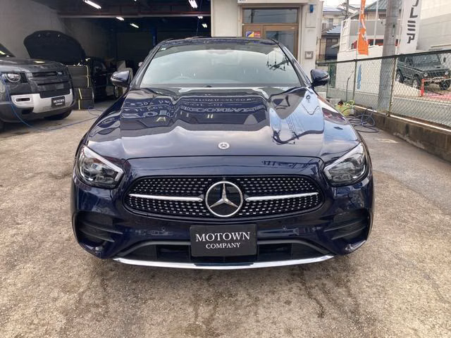 MERCEDES-BENZ E-CLASS