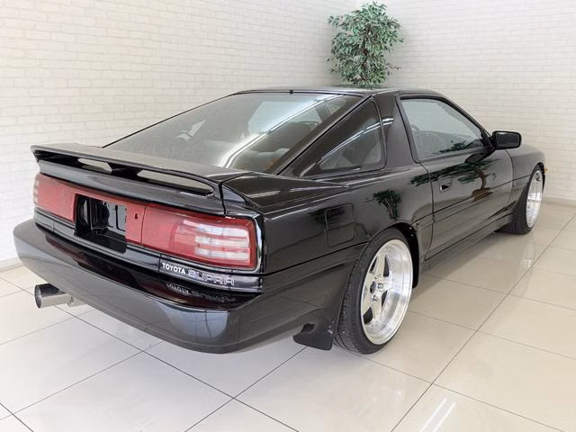 TOYOTA SUPRA