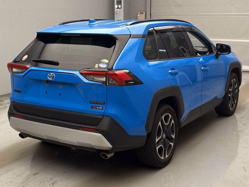 TOYOTA RAV4