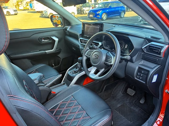 DAIHATSU ROCKY