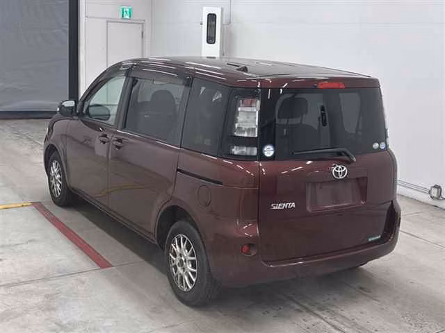 TOYOTA SIENTA