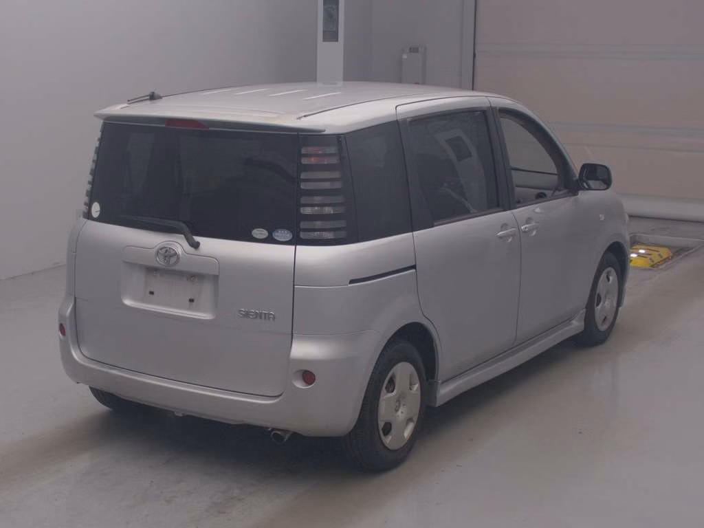 TOYOTA SIENTA