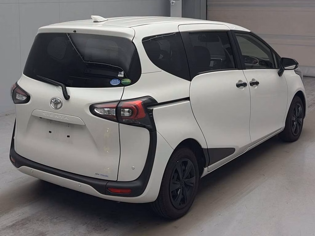 TOYOTA SIENTA
