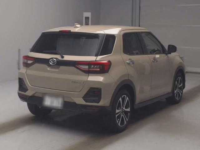 DAIHATSU ROCKY