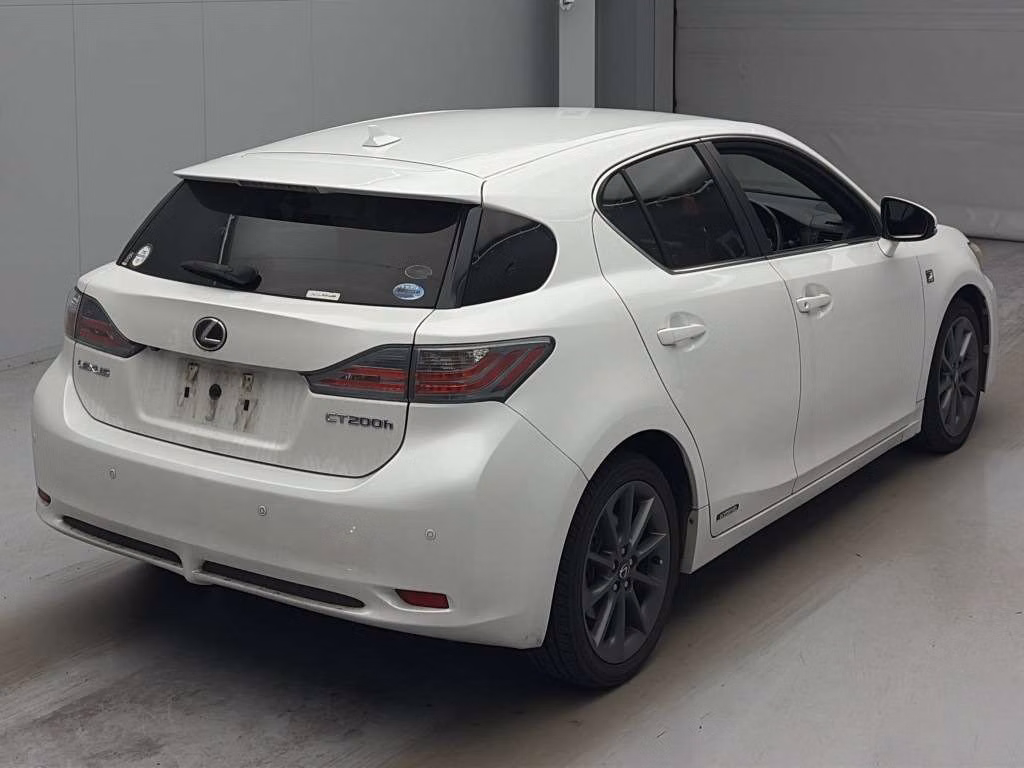 LEXUS CT200H