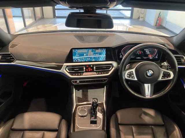 BMW 3-SERIES