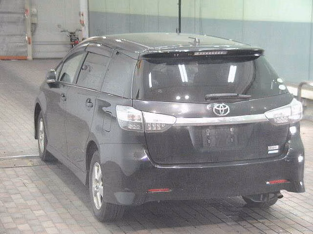 TOYOTA WISH