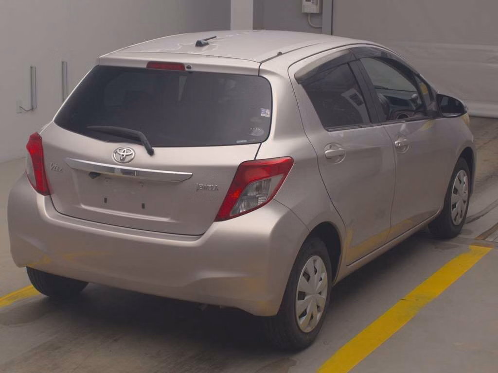 TOYOTA VITZ