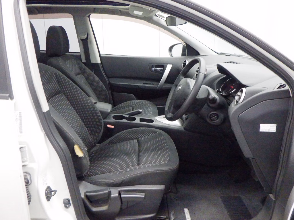NISSAN DUALIS